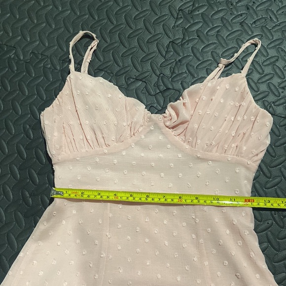 Saints + Secrets | Pink Textured Dress - Picture 4 of 5